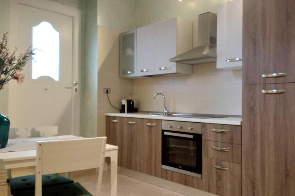 Domus Elegans In Centro Villa Manfredonia Bagian luar foto