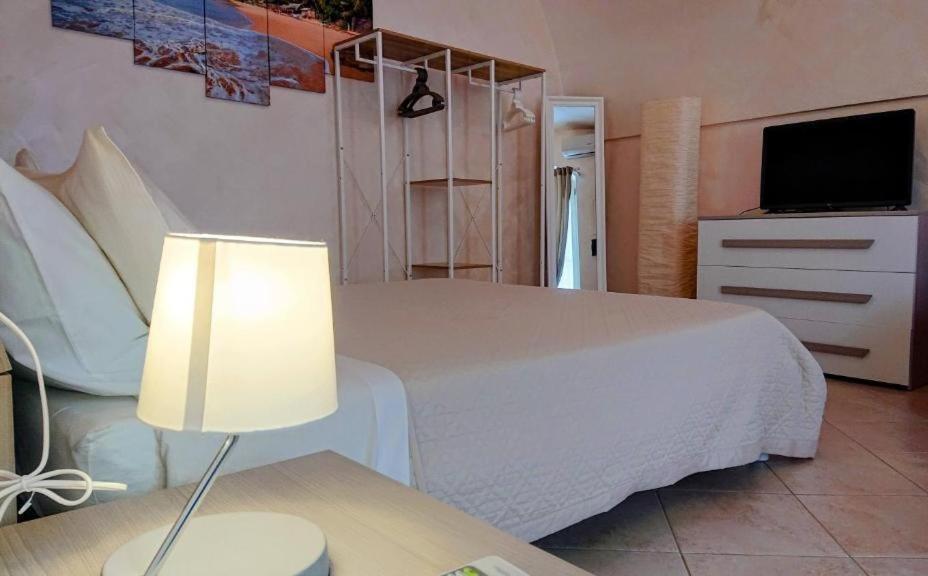 Domus Elegans In Centro Villa Manfredonia Bagian luar foto
